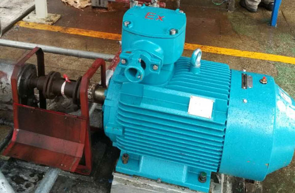 石化厂现场安装电机